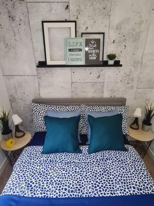 Stylish 2 Bedroom Apartment / Free Gated Parking グラスゴー エクステリア 写真