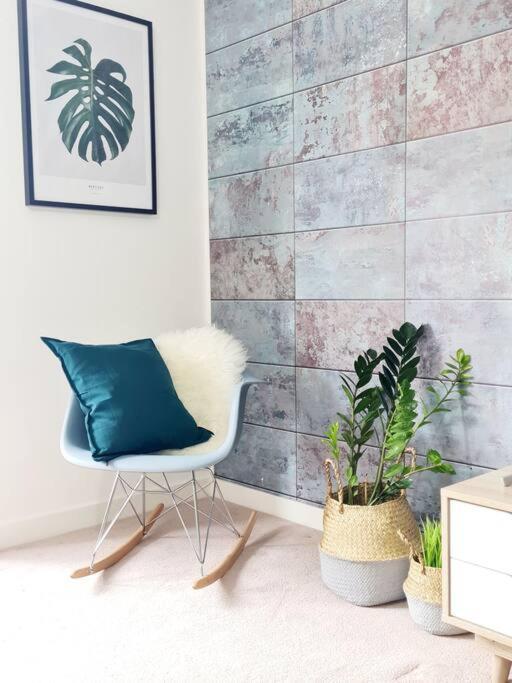 Stylish 2 Bedroom Apartment / Free Gated Parking グラスゴー エクステリア 写真