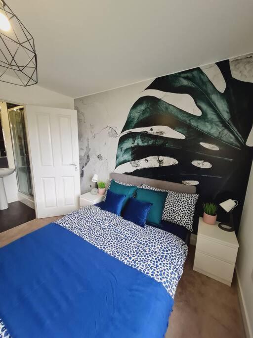 Stylish 2 Bedroom Apartment / Free Gated Parking グラスゴー エクステリア 写真